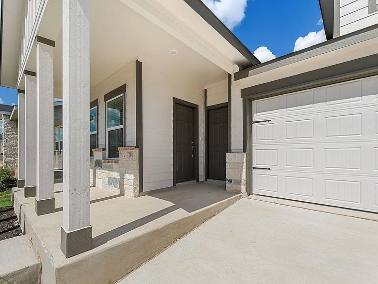 271 Alamito Ave — Photo 2