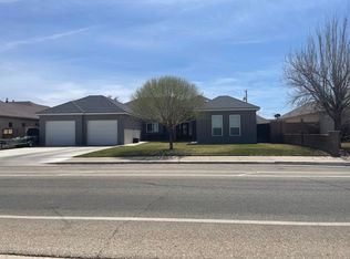 1613 W Mahone Dr, Artesia, NM 88210