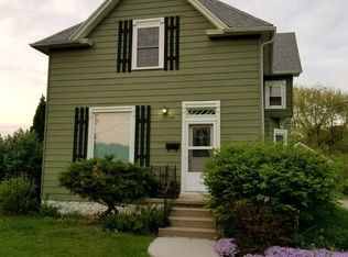 139 Diggs Ave, Milbank, SD 57252