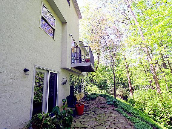 2nd image of 456 Meacham Run Ct