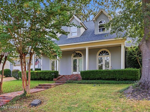 2nd image of 36 Moss Forest Cir