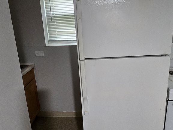 4th image of 3304 W Fulton Blvd #G