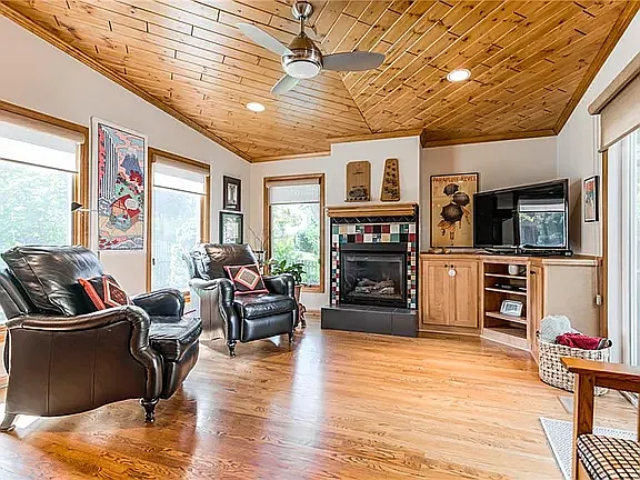 Bonus room off of main level kitchen and family room area