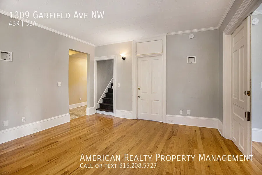 4 bed, 2.5 bath, 1646 sqft, $2,650 — Photo 2