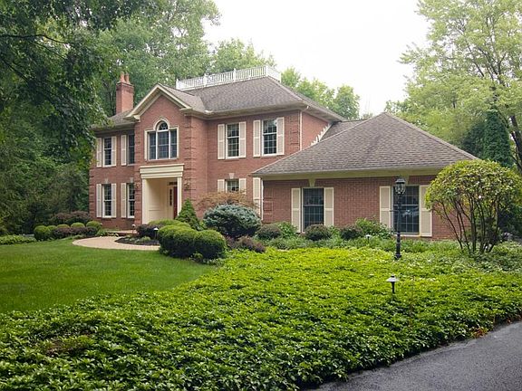 2nd image of 3564 Old Hickory Ln