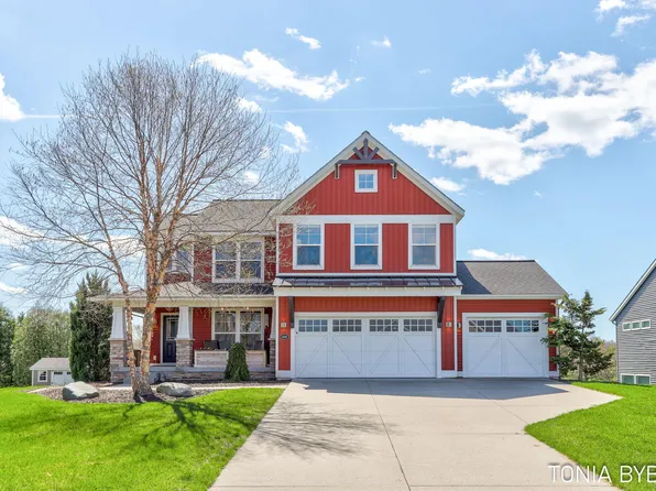 14298 Georgian Bay Dr, Holland, MI 49424