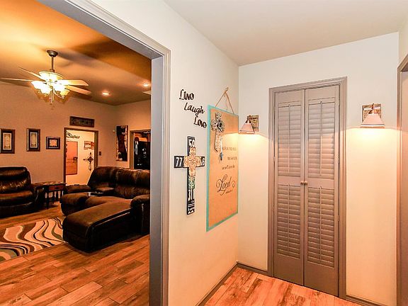 5th image of 111 Bowie Ln