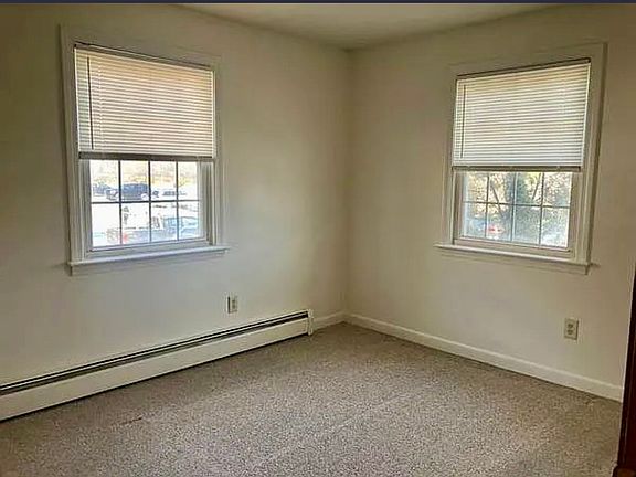 5th image of 10 Danbury Dr APT 17
