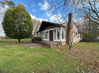 3151 Grant Rd, Rochester Hills, MI 48309