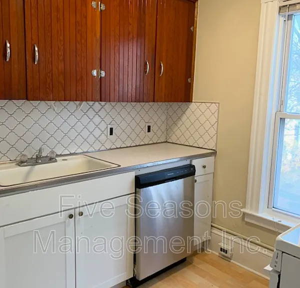21 Lafayette Pl #1 — Photo 2
