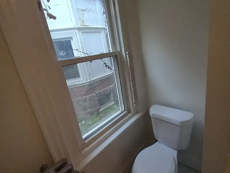 917 Swede St — Photo 5