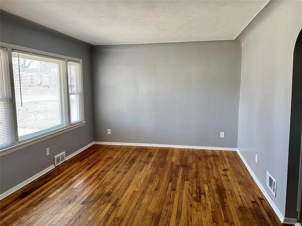 2 bed, 693 sqft, $1,025 — Photo 2