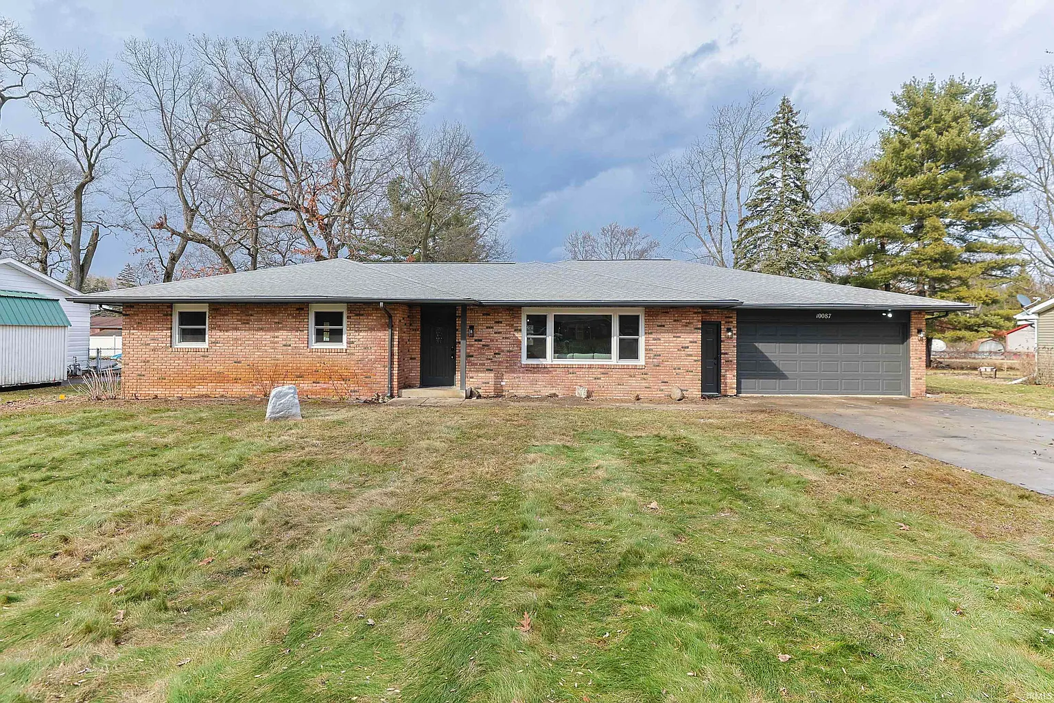 10087 Dunn Rd photo 1