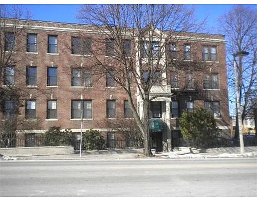 185-7 Chestnut Hill Ave Photo 1