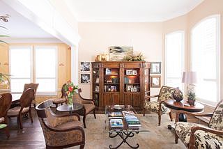 3rd image of 5084 Lakehill Blvd