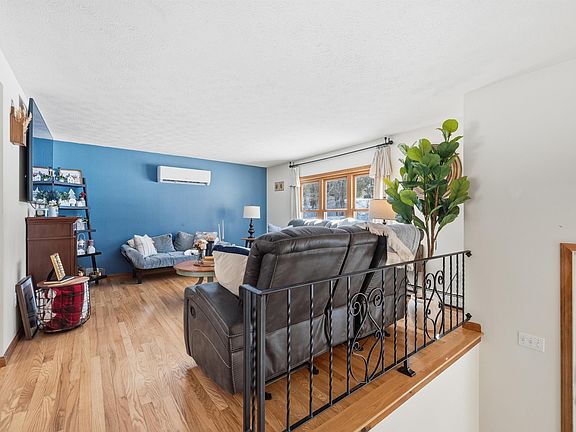 5th image of 15 Joanne Drive