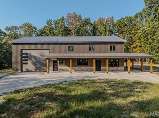 25195 McBride Ln, Lebanon, MO 65536