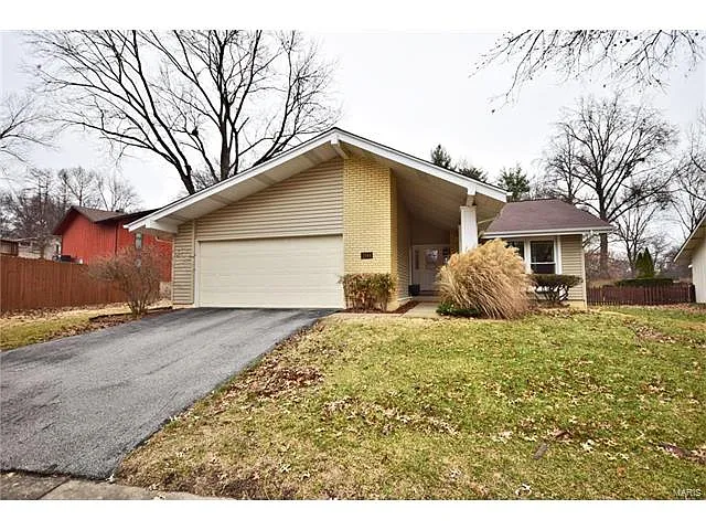 2144 Cherrycove Ct photo 1