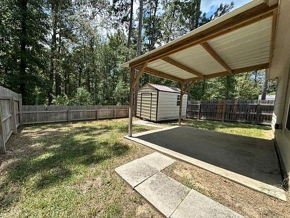 4th image of 28617 Rantoul Ct