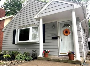 2305 Lambert Dr, Toledo, OH 43613