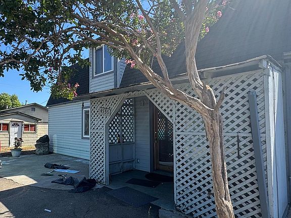 2nd image of 4555-4553 Stony Point Rd