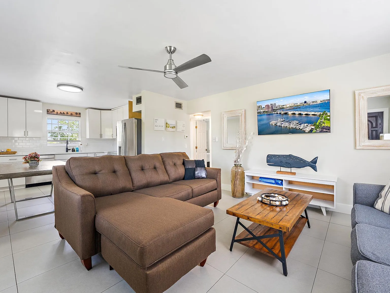 2 bed, 924 sqft, $2,500 — Photo 4