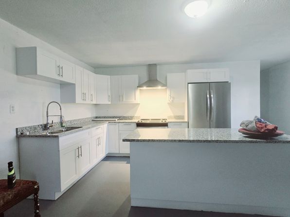 955 W Hal McRae Blvd