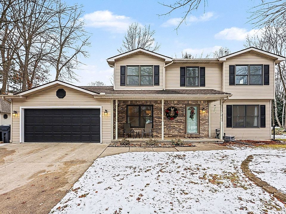 1st image of 1015 Whispering Oak Dr