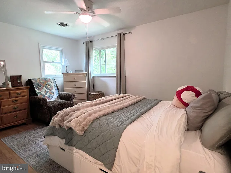 4 Carolee Dr — Photo 13