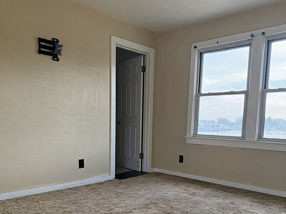 5th image of 506 12th St
