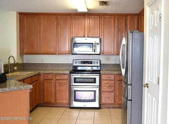 800 S Black Cherry Dr — Photo 8
