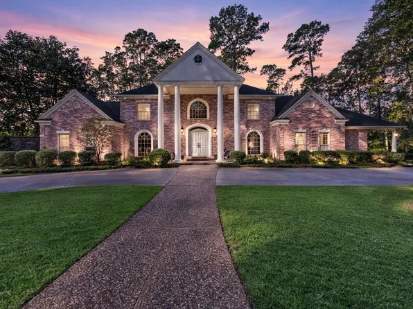 5437 Pine Springs Ct, Conroe, TX 77304