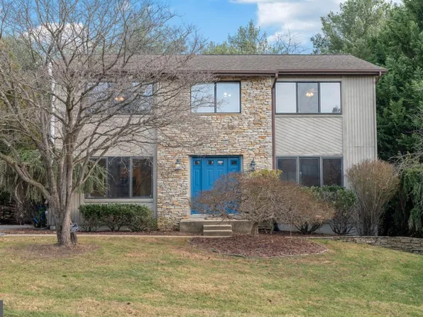 3 Oak Hill Ct, Owings Mills, MD 21117