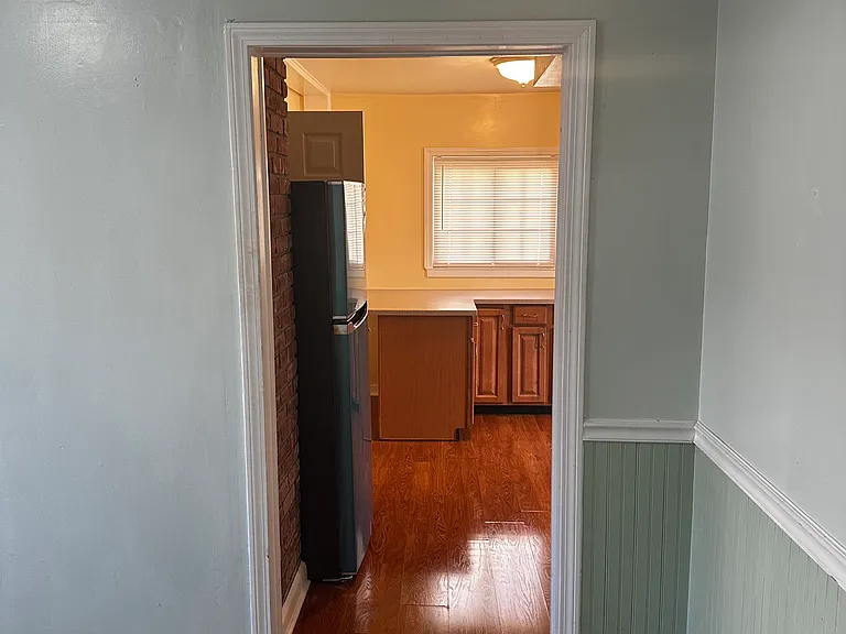 64 E Thorme St — Photo 8