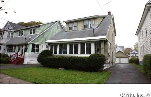 1st image of 1210 Oak St