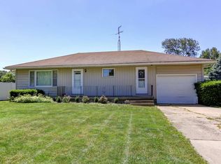 1007 N State St, Lincoln, IL 62656