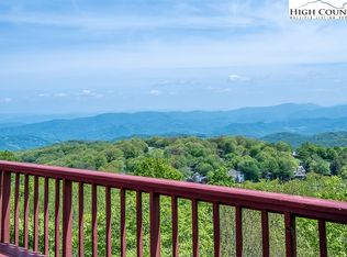 136 Village Rd, Banner Elk, NC 28604