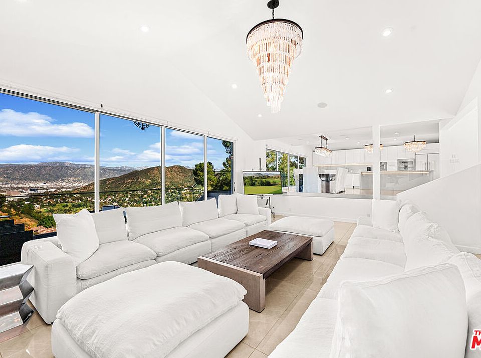 7377 Pyramid Pl, Los Angeles, CA 90046 | MLS #26639735 | Zillow