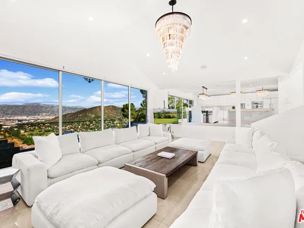 7377 Pyramid Pl, Los Angeles, CA 90046