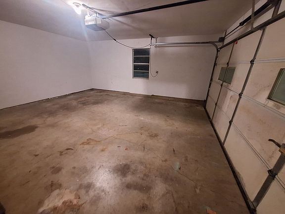 2nd image of 2701 S 40th St