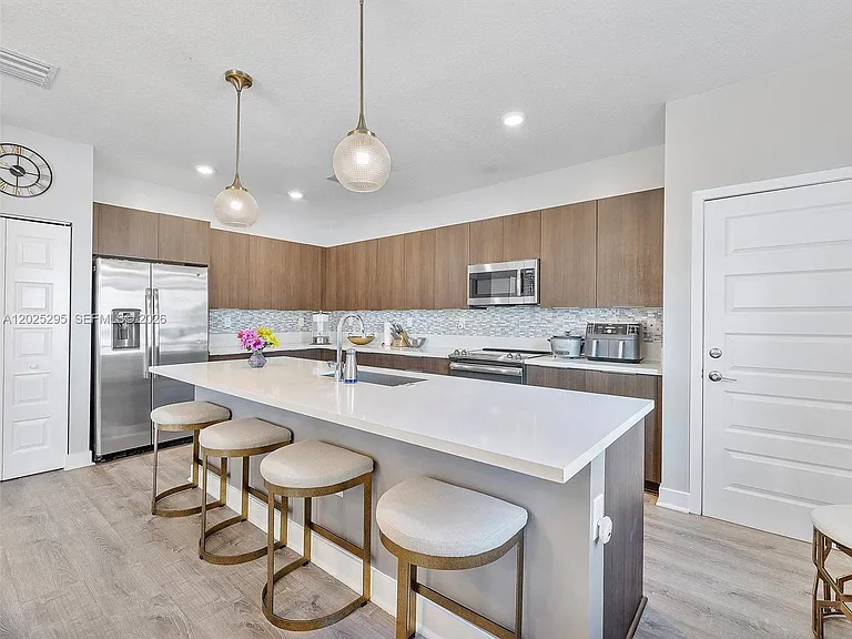 8398 NW 51st Ter #8398 — Photo 14