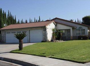 2206 W Windhaven Dr, Rialto, CA 92377