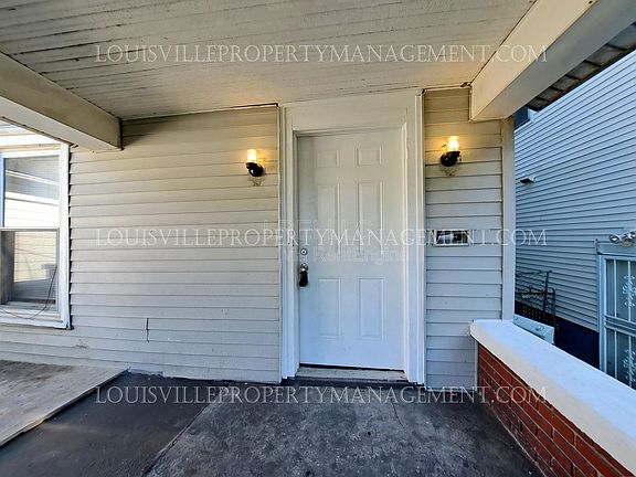 2nd image of 3100 Grand Ave