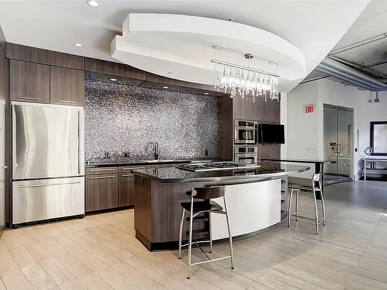 1901 Post Oak Blvd #3109 — Photo 29