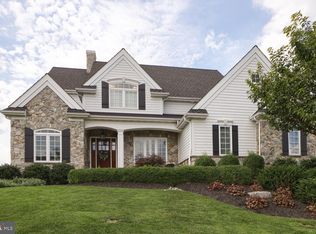 44 Station Stone Ln, Lititz, PA 17543