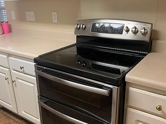 4th image of 5625 Sweet Meadow Dr