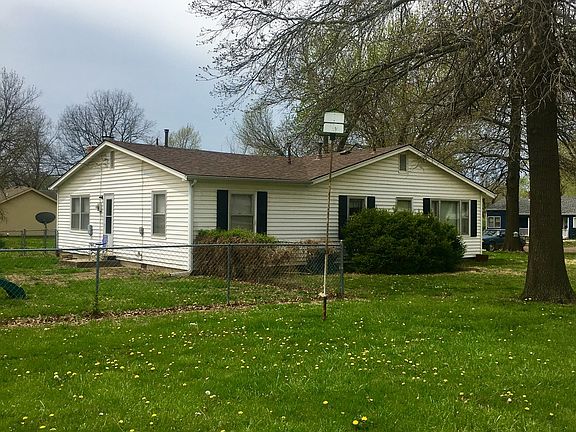 5th image of 733 N Poplar St