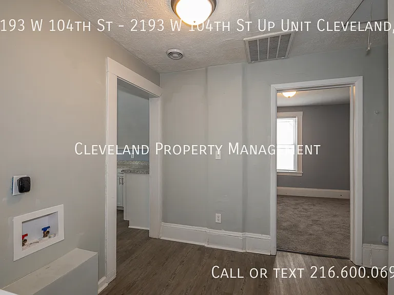 2193 W 104th St #2193 W 104TH ST UP U — Photo 3