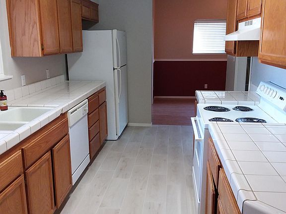 4th image of 1424 Rushden Dr