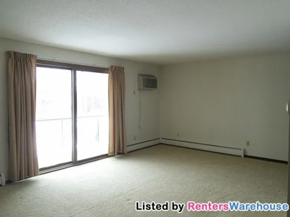 255 Westview Dr APT 207, West Saint Paul, MN 55118